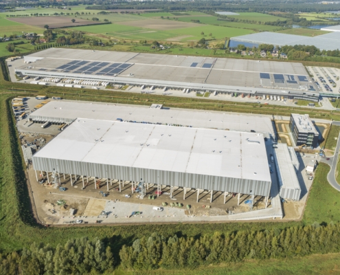Nieuwbouw dubbeldeks warehouse te Venlo